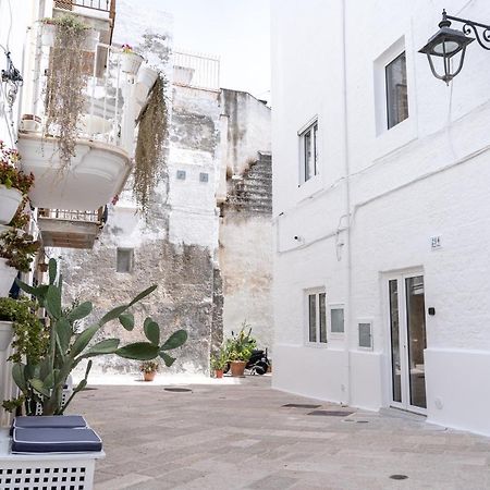 Wineart House, Terracielo Indipendente Nel Centro Di Monopoli Apartment Exterior photo