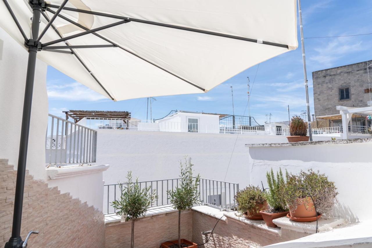Wineart House, Terracielo Indipendente Nel Centro Di Monopoli Apartment Exterior photo